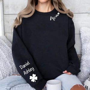 Personalized Mommy & Kid Names Clover Sweatshirt Printed QTLVA24372