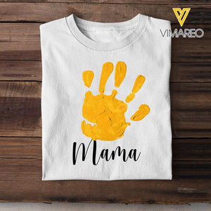 PERSONALIZED GRANDMA HAND WOMEN OR KID'S TSHIRT QTDT2303