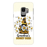 PERSONALIZED GRANDMA'S HONEY BEE WITH KID NAME PHONECASE QTTN3003