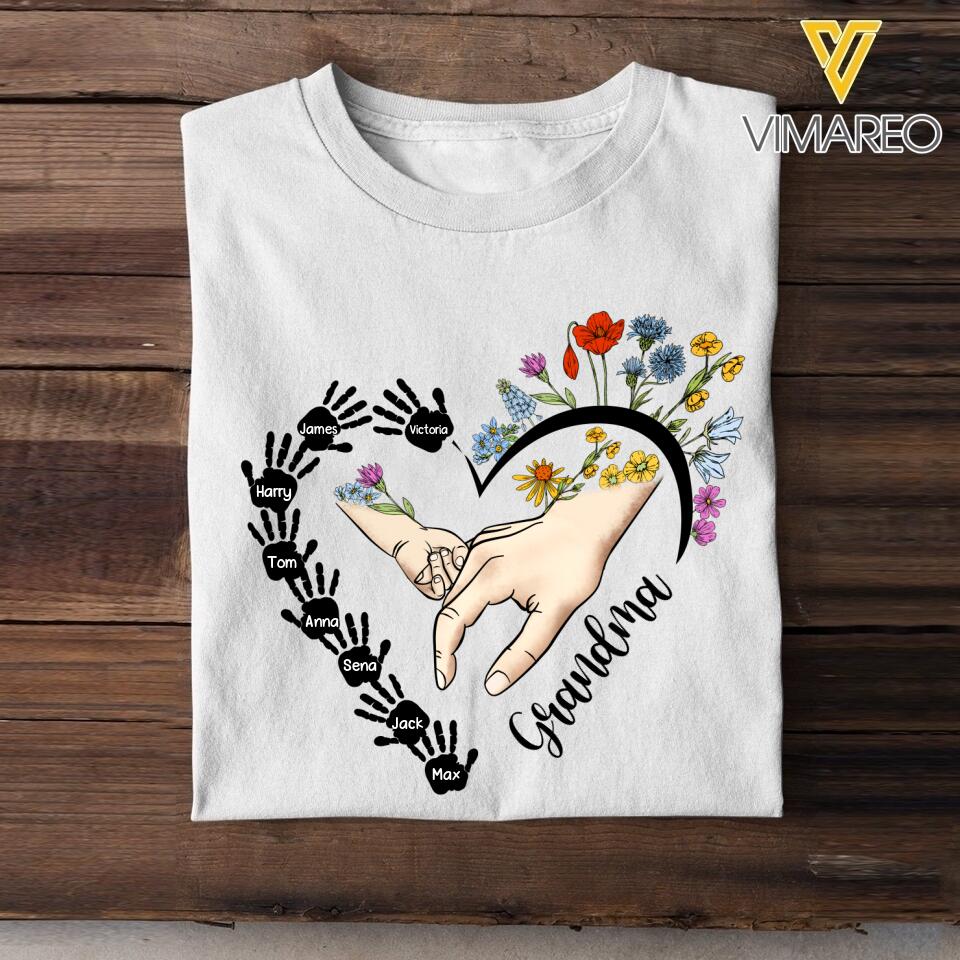 PERSONALIZED GRANDMA WITH KID NAME HEART FLOWER TSHIRT QTDT2304