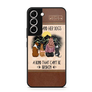 Personalized A Girl And Her Dogs A Bond That Can't Be Broken Phonecase Printed 23FEB-VD02