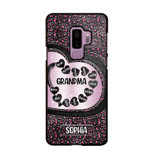 Personalized Grandma Nana Auntie Mom Heart & Kid's Name Phonecase Printed QTHQ2003