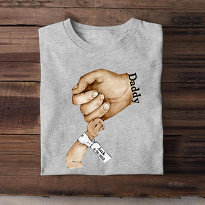 Personalized Best Gift For A New Dad or Grandpa Hand Tshirt Printed QTHQ1204