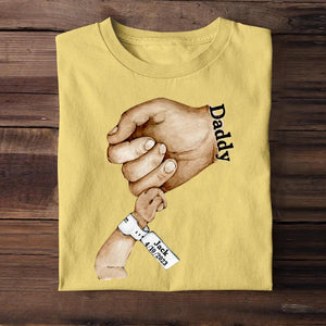 Personalized Best Gift For A New Dad or Grandpa Hand Tshirt Printed QTHQ1204