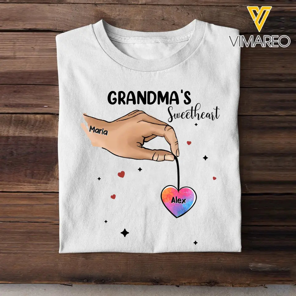 Personalized Grandma's Sweetheart Hand & Kid Name T-shirt Printed QTPN1804