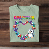 Personalized Grandma Penguin Hearts with Kid Names Printed T-shirt HTHKVH0507