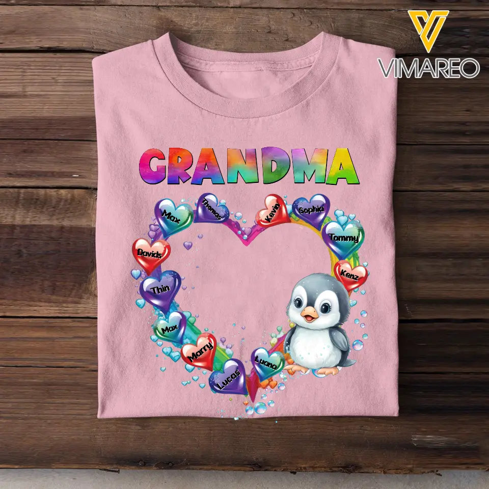 Personalized Grandma Penguin Hearts with Kid Names Printed T-shirt HTHKVH0507