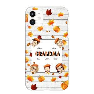 Personalized Fall Season Pumpkin Autumn Grandma with Kid Name Gift For Grandma Phonecase PNDT0707