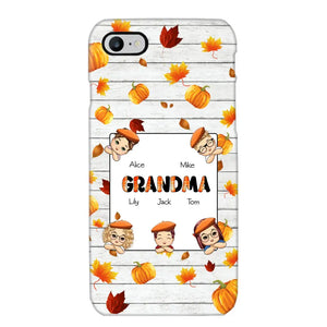 Personalized Fall Season Pumpkin Autumn Grandma with Kid Name Gift For Grandma Phonecase PNDT0707